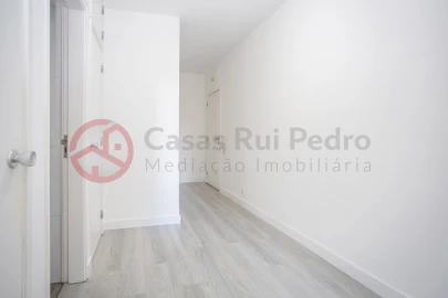 Apartamento T2 para Venda em Azeitão (São Lourenço e São Simão)