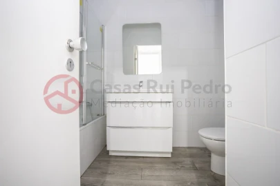 Apartamento T2 para Venda em Azeitão (São Lourenço e São Simão)