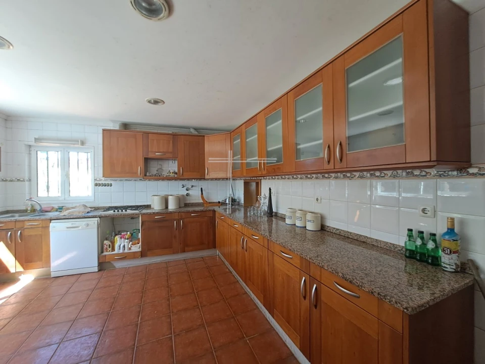 Moradia T6 para Venda em Caparica e Trafaria Foto 6