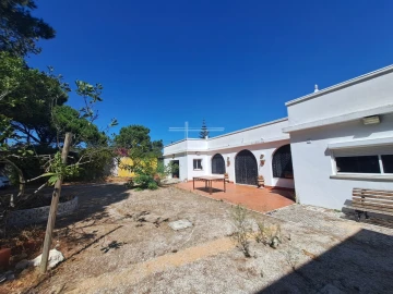 Moradia T6 para Venda em Caparica e Trafaria