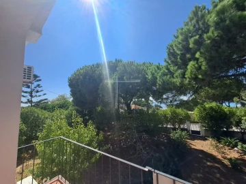 Moradia T6 para Venda em Caparica e Trafaria