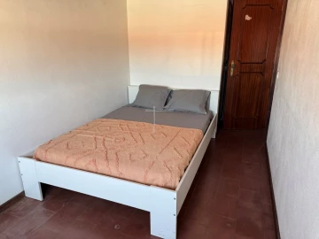 Moradia T6 para Venda em Charneca de Caparica e Sobreda