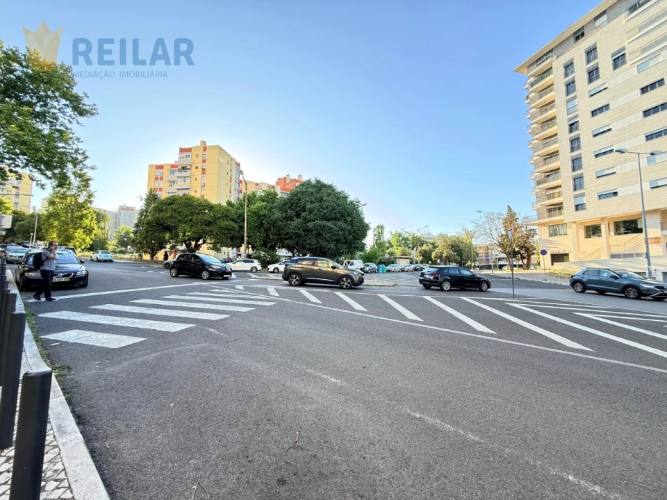 Apartamento T3 para Venda em Olivais Foto 38