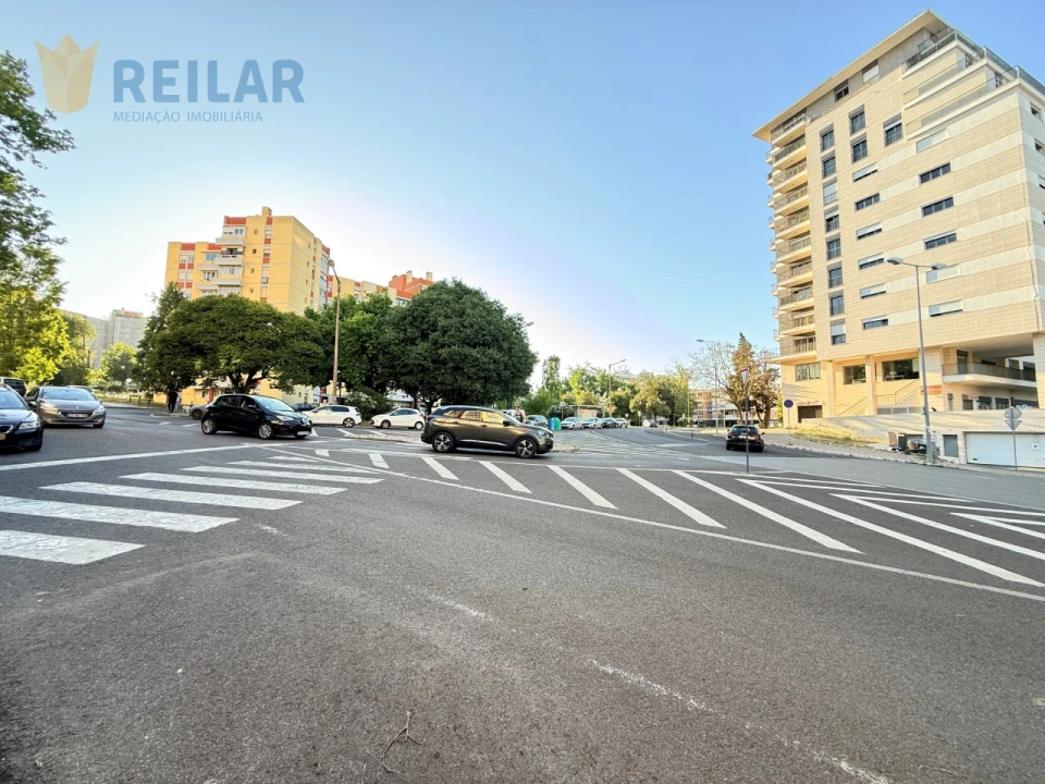 Apartamento T3 para Venda em Olivais Foto 39