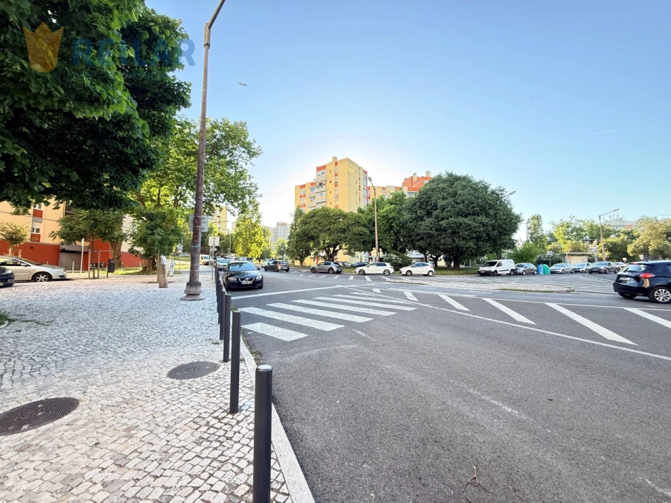 Apartamento T3 para Venda em Olivais Foto 40