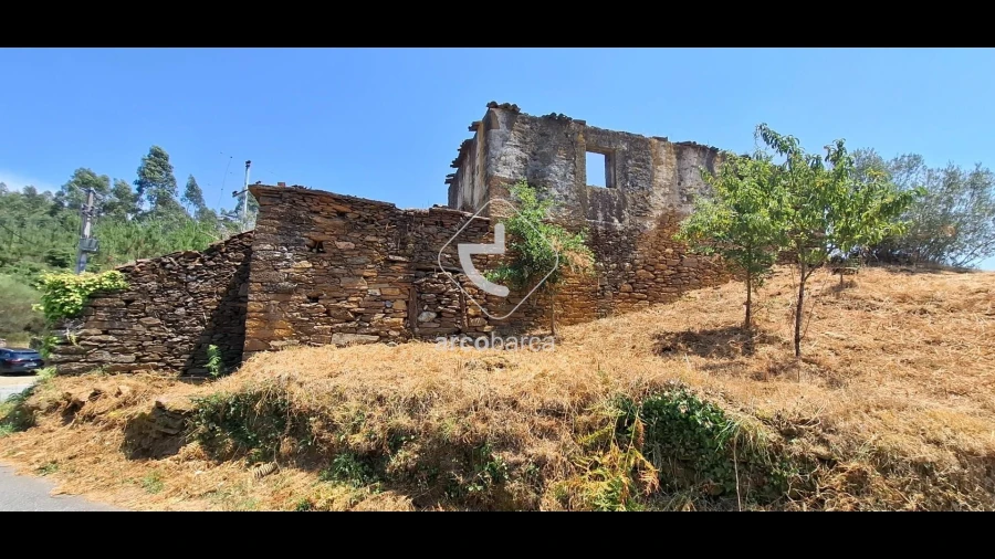 Quinta T5 para Venda em Cabração e Moreira do Lima