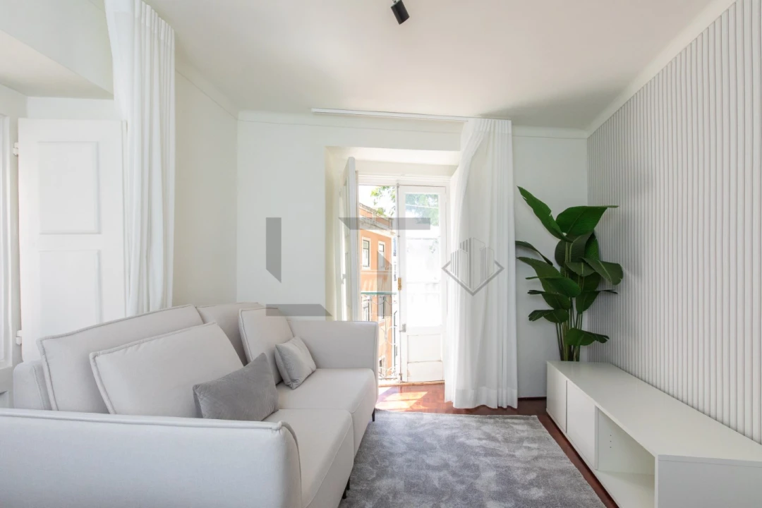 Apartamento T2 para Venda em Santa Maria Maior Foto 3