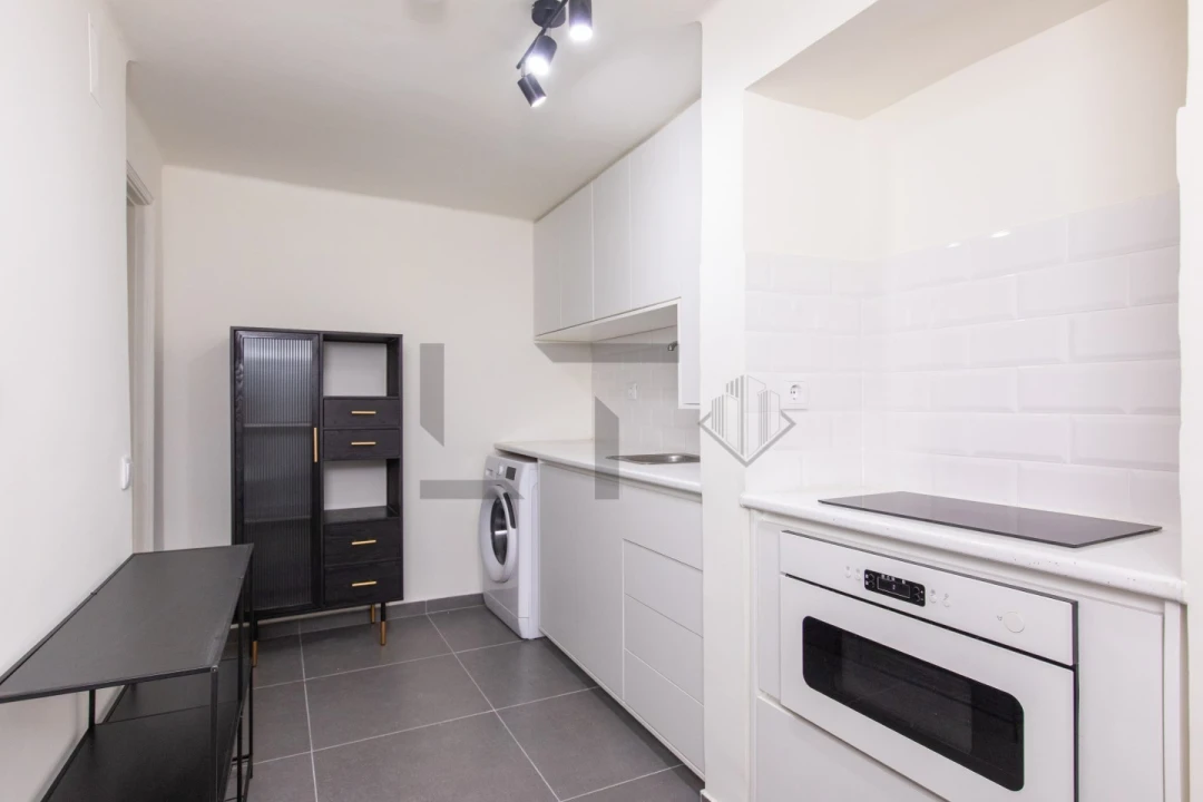 Apartamento T2 para Venda em Santa Maria Maior Foto 9