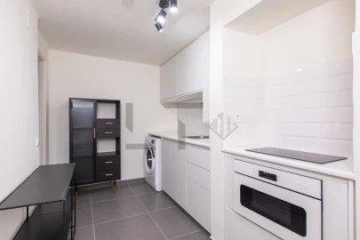 Apartamento T2 para Venda em Santa Maria Maior