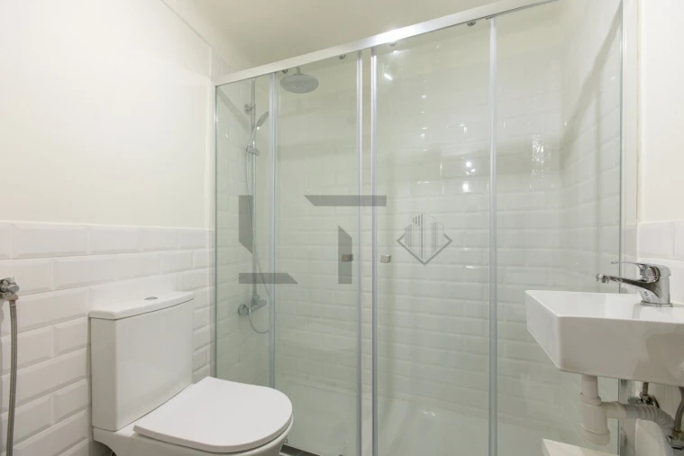 Apartamento T2 para Venda em Santa Maria Maior Foto 6