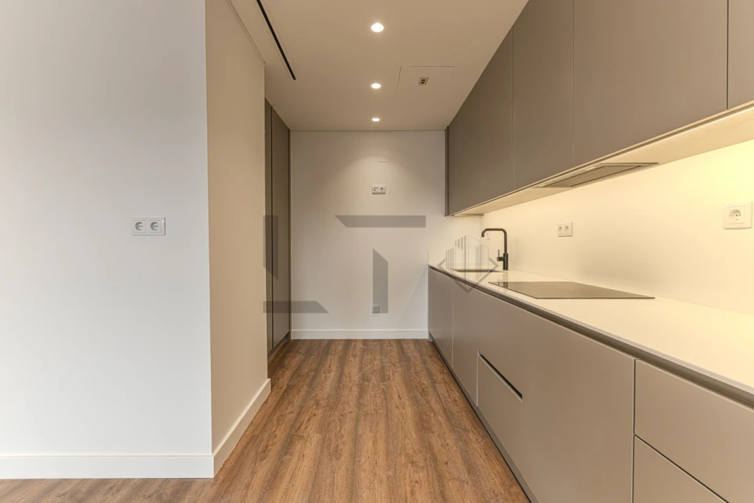 Apartamento T3 para Venda em Santo António Foto 6