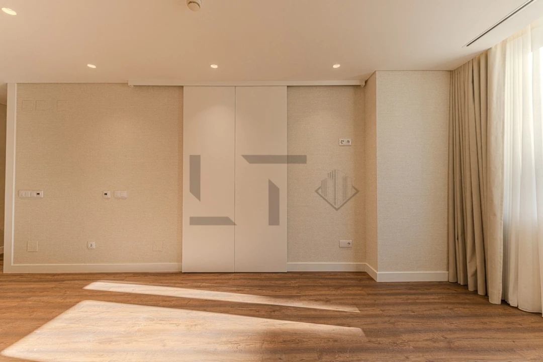 Apartamento T3 para Venda em Santo António Foto 23