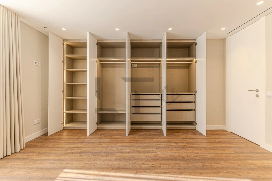 Apartamento T3 para Venda em Santo António Foto 30