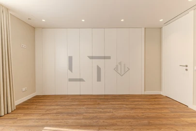 Apartamento T3 para Venda em Santo António