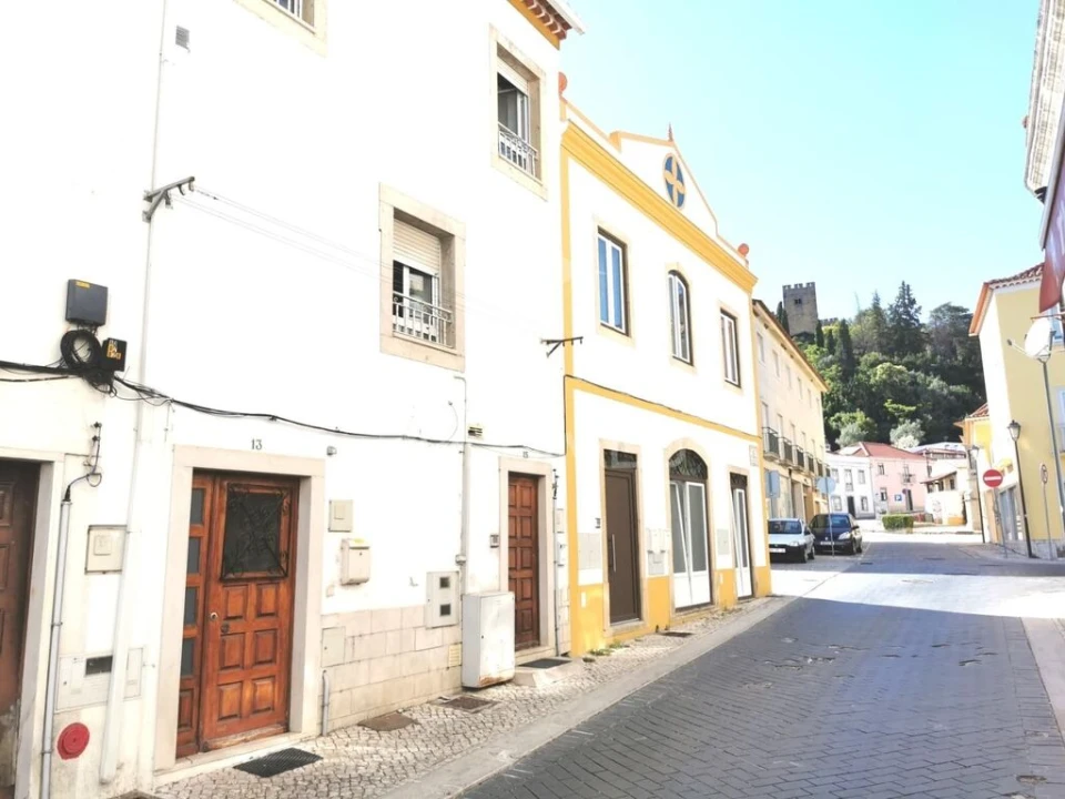 Apartamento T3 para Venda em Além da Ribeira e Pedreira Foto 1