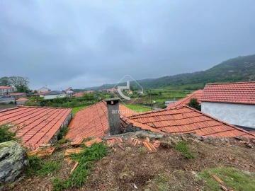 Moradia T1 para Venda em Senharei