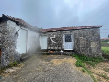 Moradia T1 para Venda em Senharei