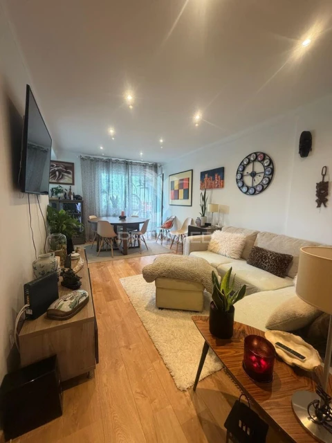 Apartamento T2 para Venda em Oeiras e São Julião da Barra, Paço de Arcos e Caxias