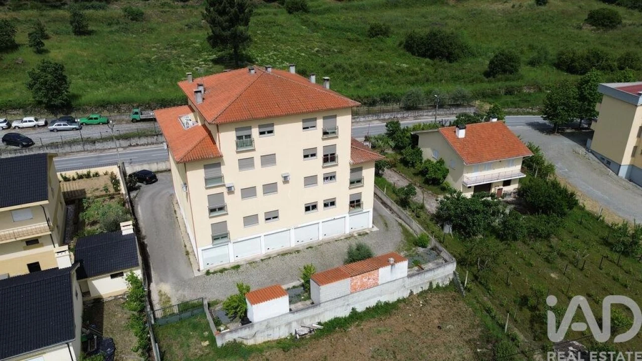 Apartamento T3 para Venda em Alijo Foto 4