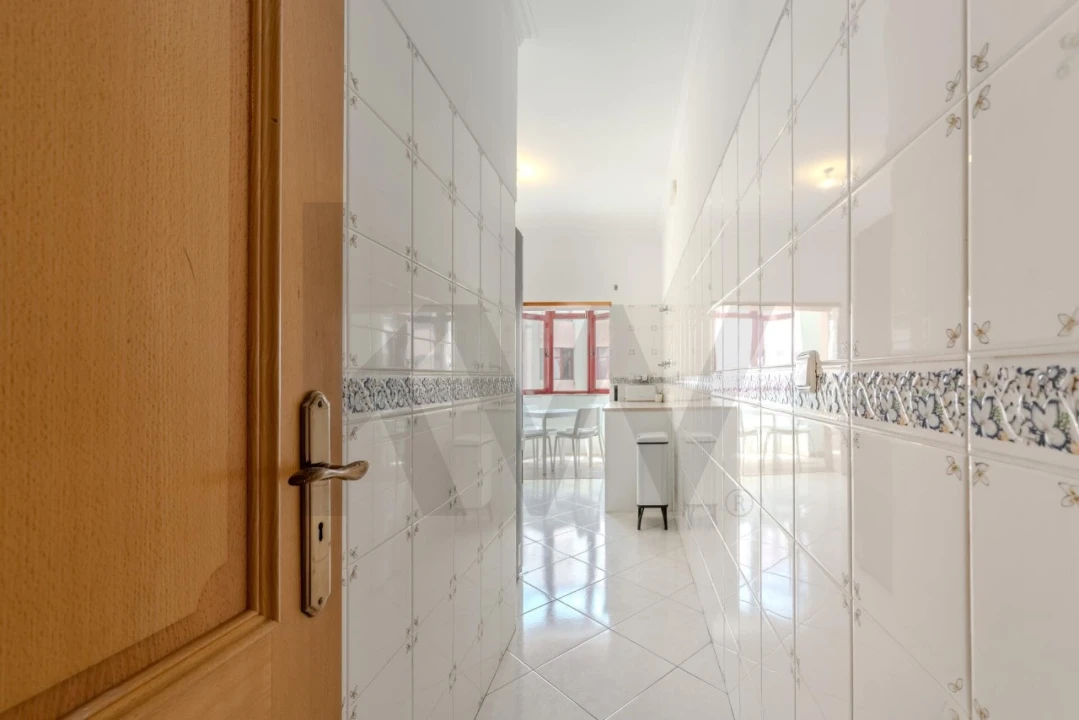 Apartamento T2 para Venda em Costa da Caparica Foto 3