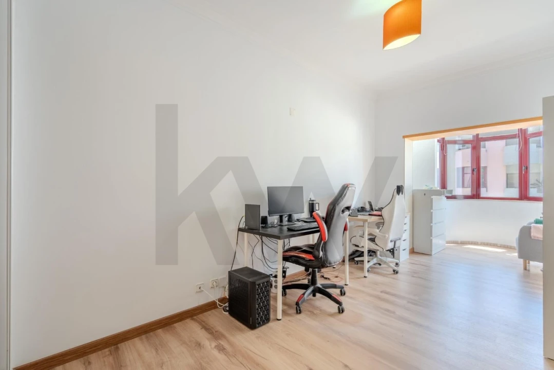 Apartamento T2 para Venda em Costa da Caparica Foto 19