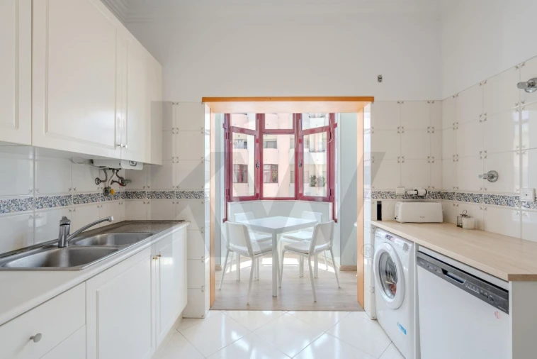 Apartamento T2 para Venda em Costa da Caparica Foto 5