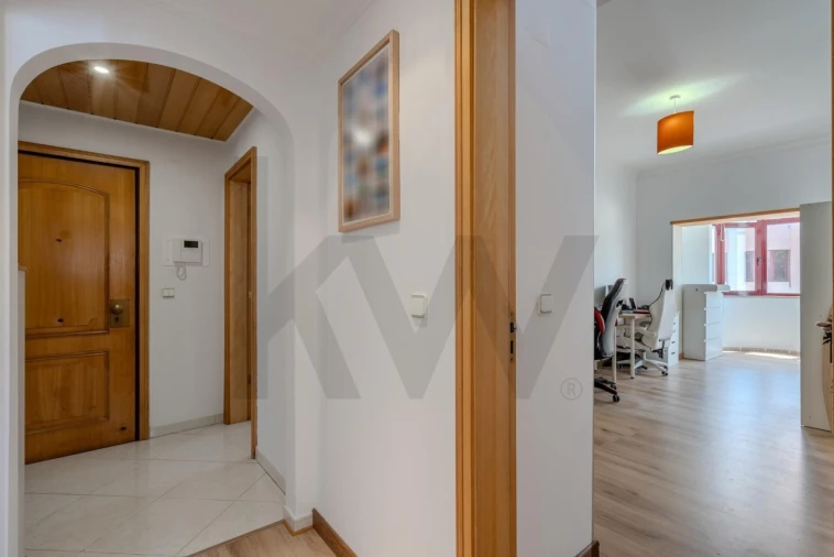 Apartamento T2 para Venda em Costa da Caparica Foto 12