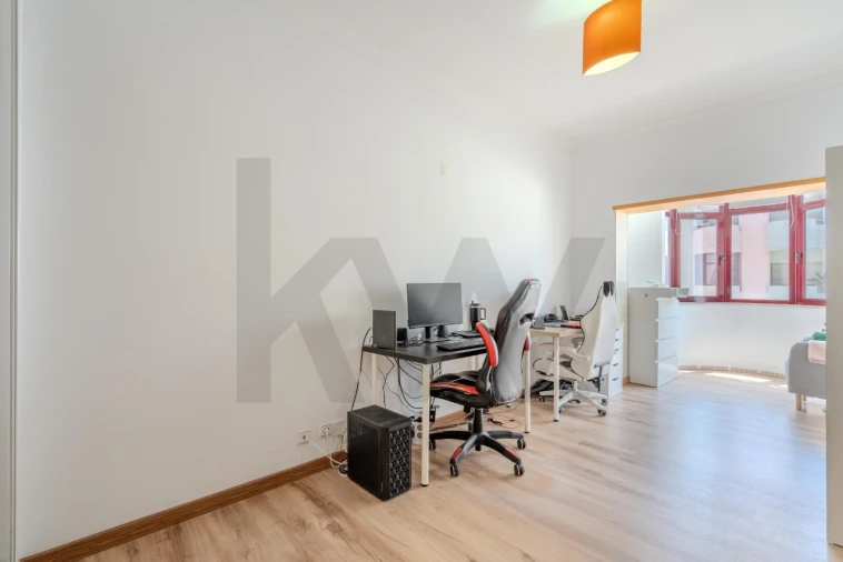 Apartamento T2 para Venda em Costa da Caparica Foto 19