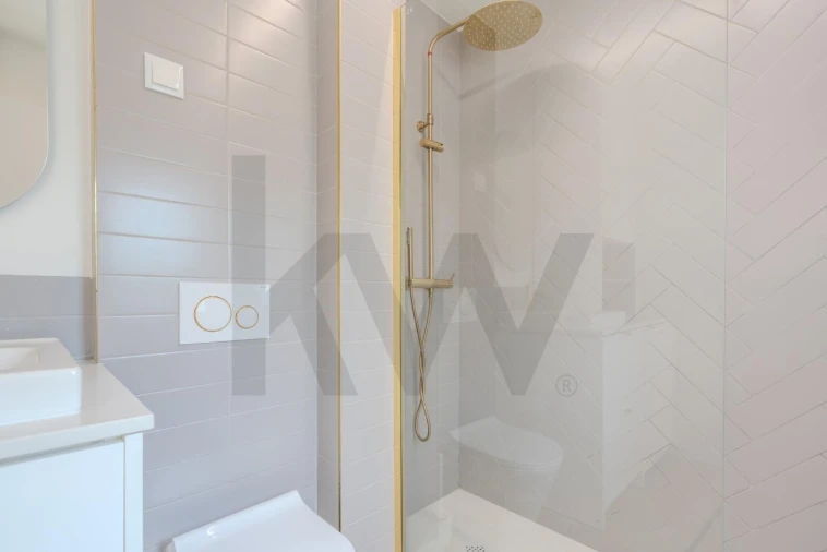 Apartamento T1 para Venda em Campo de Ourique Foto 16