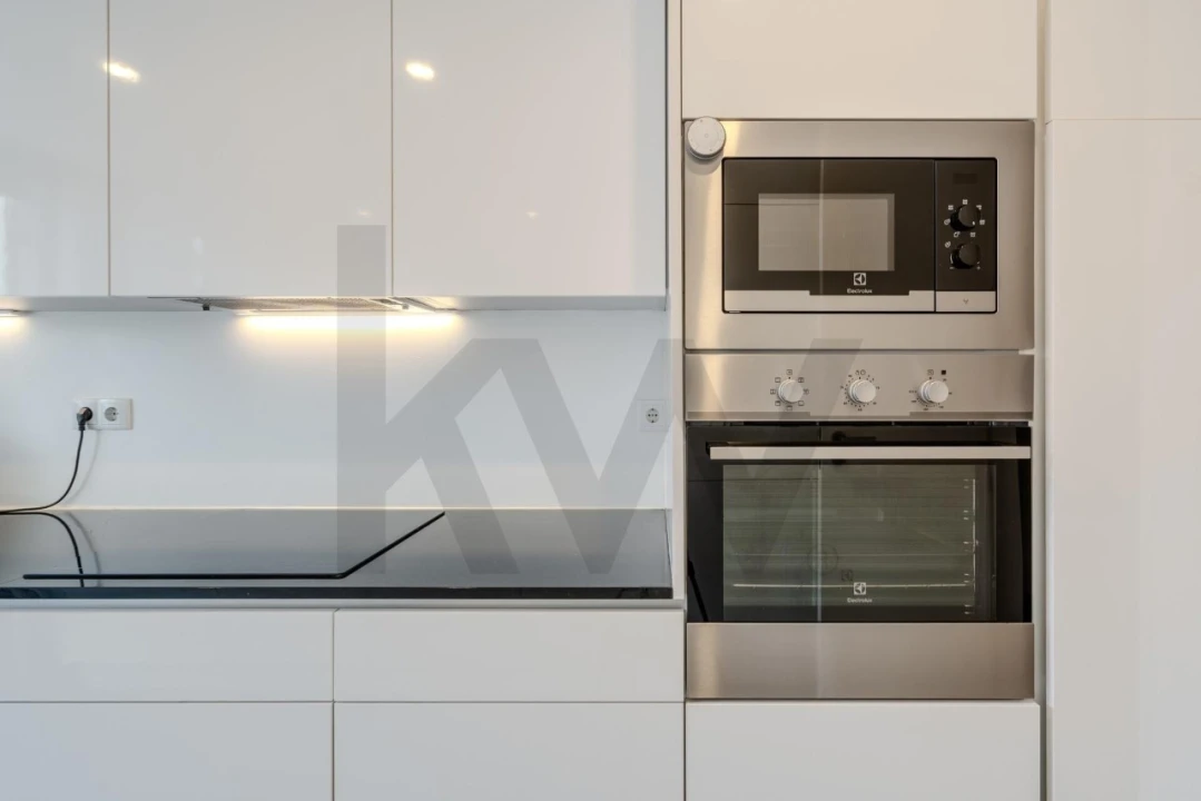 Apartamento T3 para Venda em Campolide Foto 8