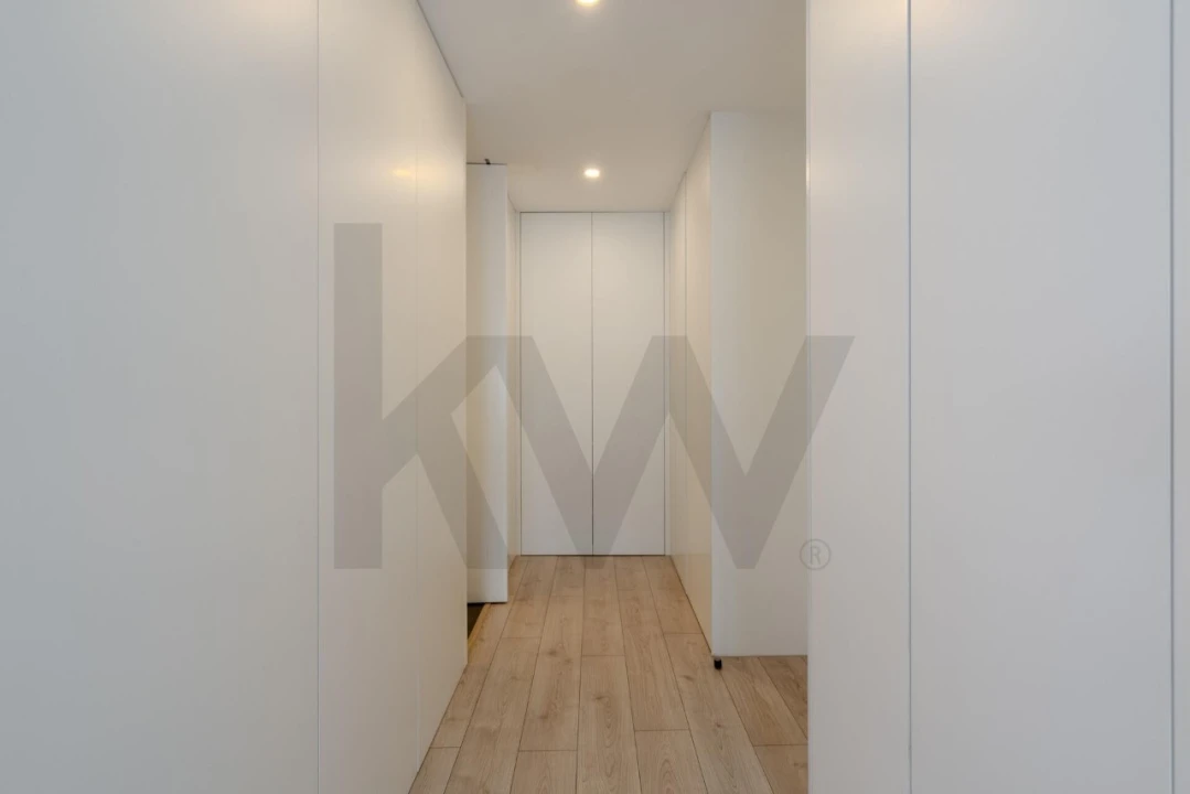 Apartamento T3 para Venda em Campolide Foto 13