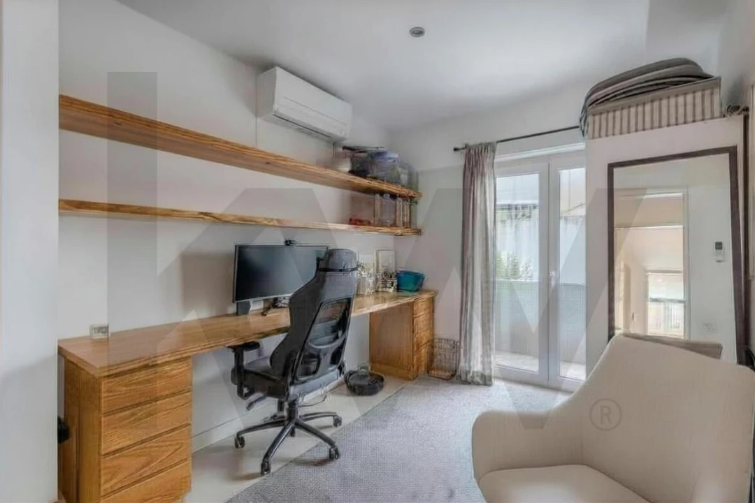 Apartamento T3 para Venda em Campolide Foto 15