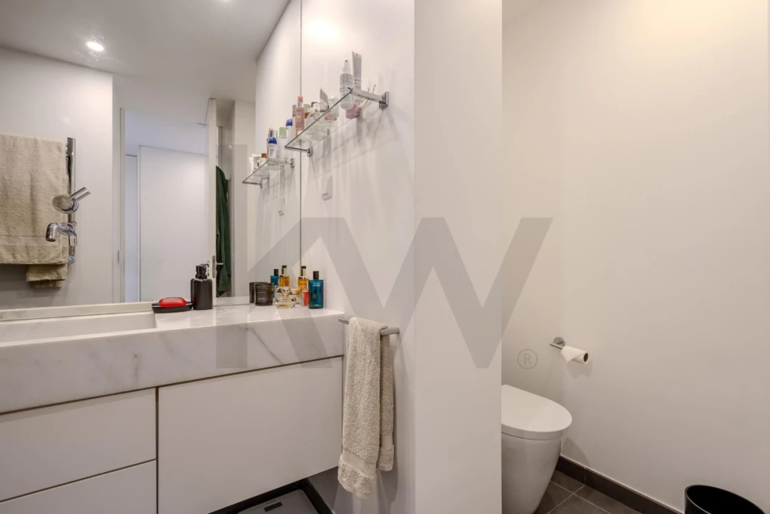 Apartamento T3 para Venda em Campolide Foto 16