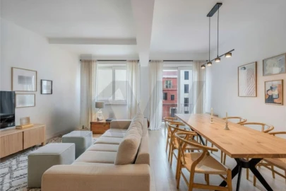 Apartamento T3 para Venda em Campolide