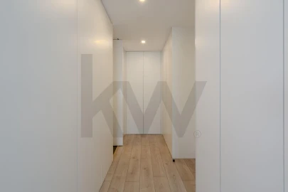 Apartamento T3 para Venda em Campolide