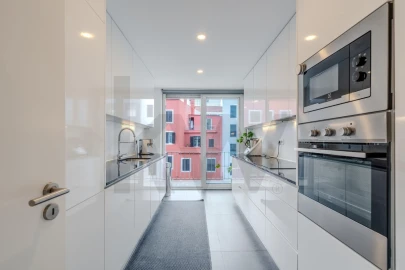 Apartamento T3 para Venda em Campolide