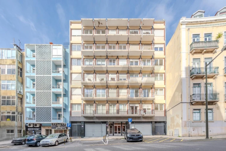Apartamento T3 para Venda em Campo de Ourique Foto 19