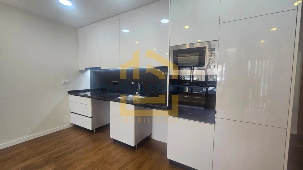 Apartamento T2 para Venda em Vila do Conde Foto 4