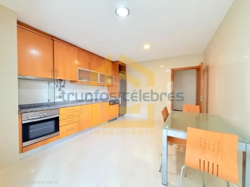 Apartamento T2 para Venda em Arvore