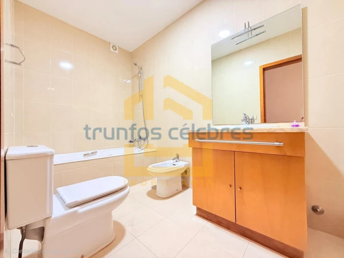 Apartamento T2 para Venda em Arvore Foto 7