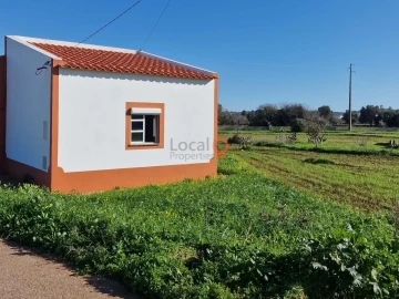 Moradia T1 para Venda em Odiaxere