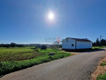 Moradia T1 para Venda em Odiaxere