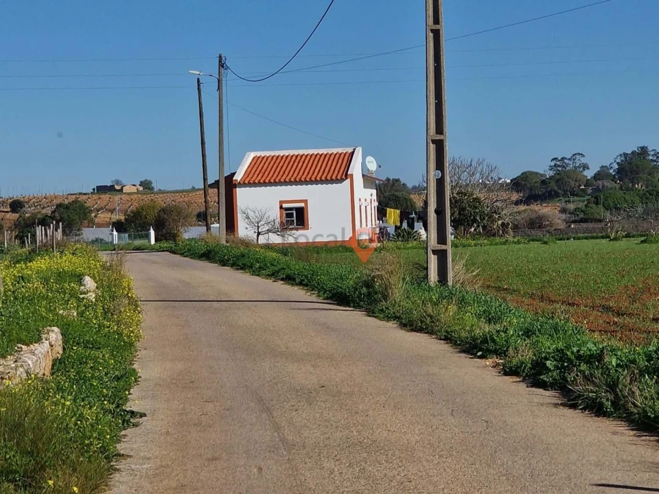 Moradia T1 para Venda em Odiaxere Foto 10