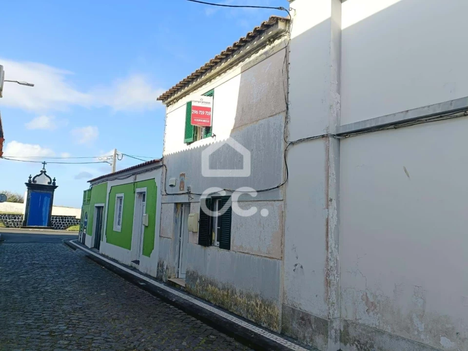 Moradia T3 para Venda em Fenais da Luz Foto 2