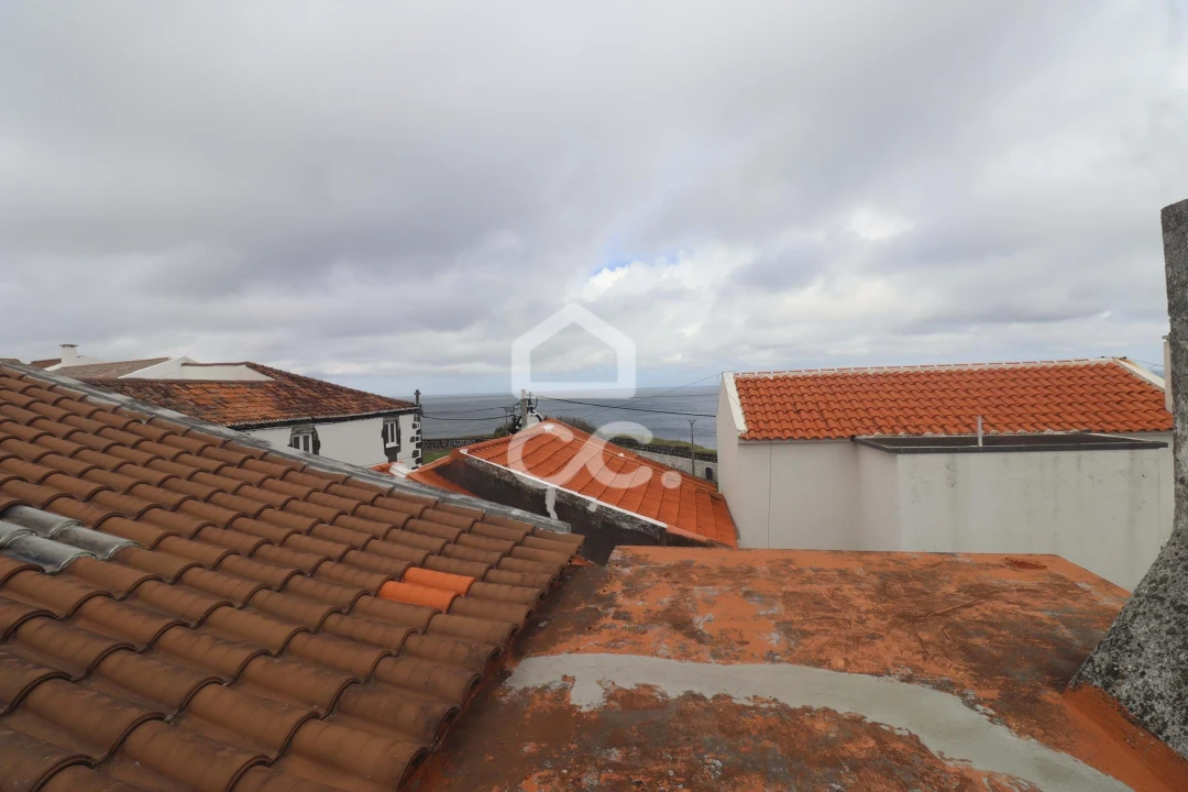 Moradia T3 para Venda em Fenais da Luz Foto 17