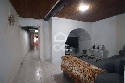 Moradia T3 para Venda em Fenais da Luz
