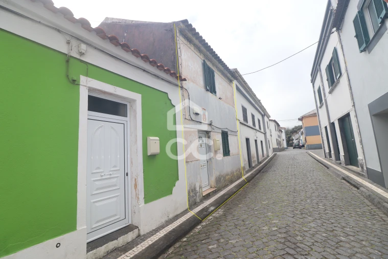 Moradia T3 para Venda em Fenais da Luz Foto 3