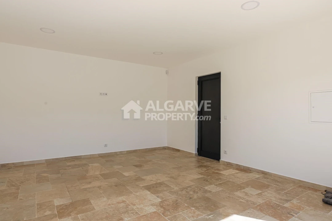 Moradia T3 para Venda em Montenegro Foto 41