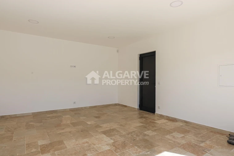 Moradia T3 para Venda em Montenegro Foto 41