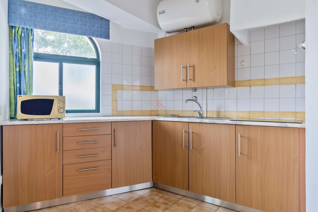 Apartamento T1 para Venda em Alvor Foto 8